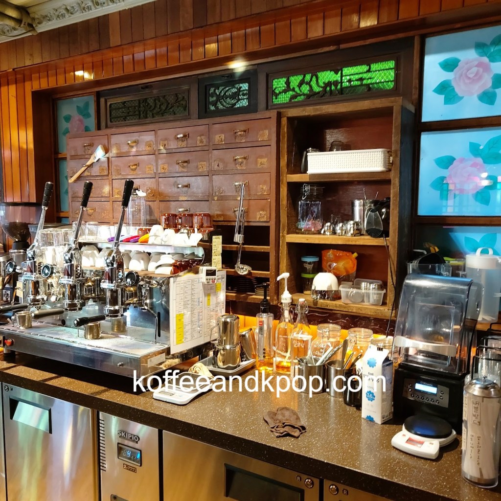 Cafe Review: Coffee Hanyakbang,&nbsp;Hyehwa